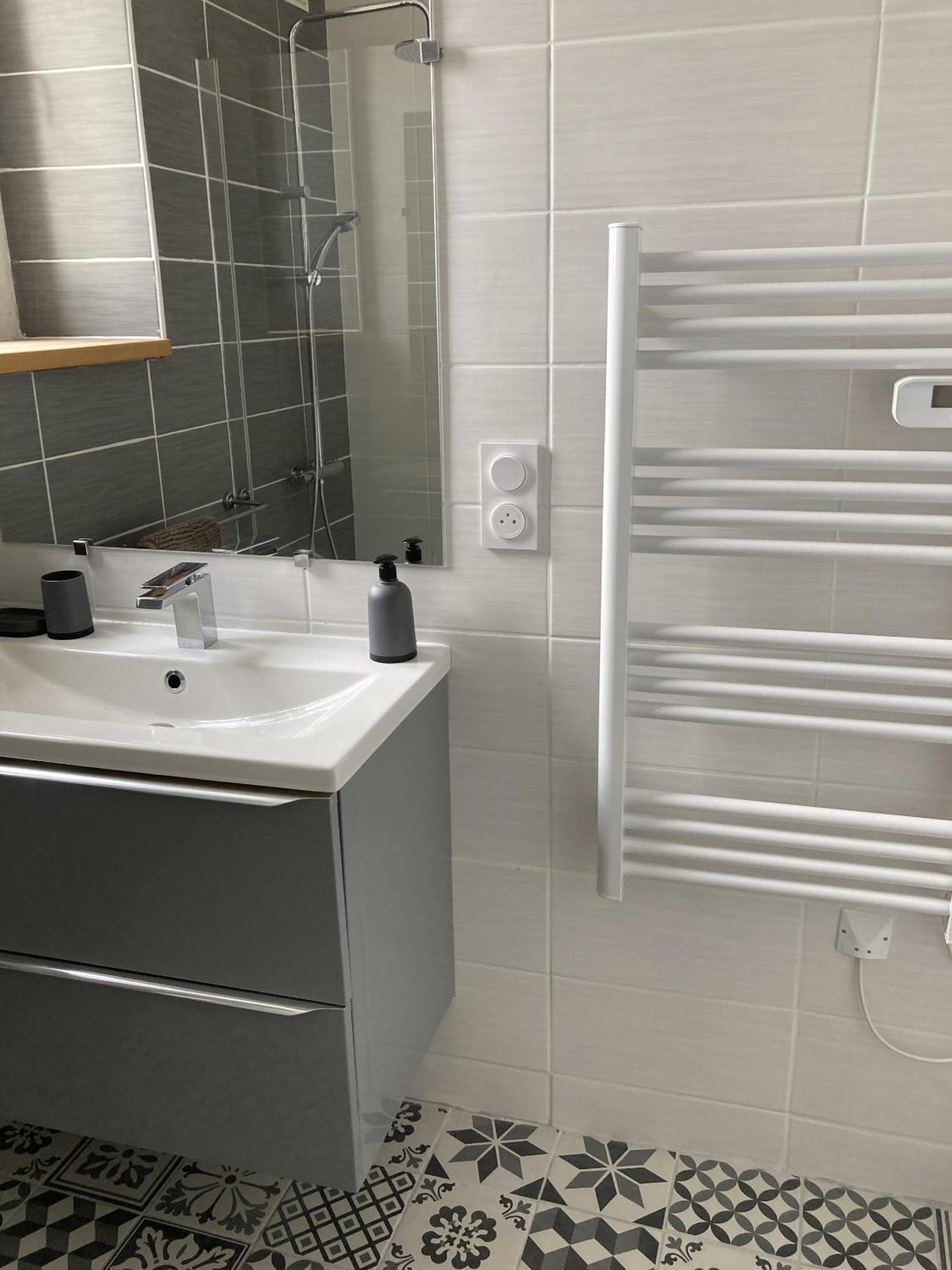 Location Appartement Des Pyrenees Borderes-sur-l'Echez Pokój zdjęcie
