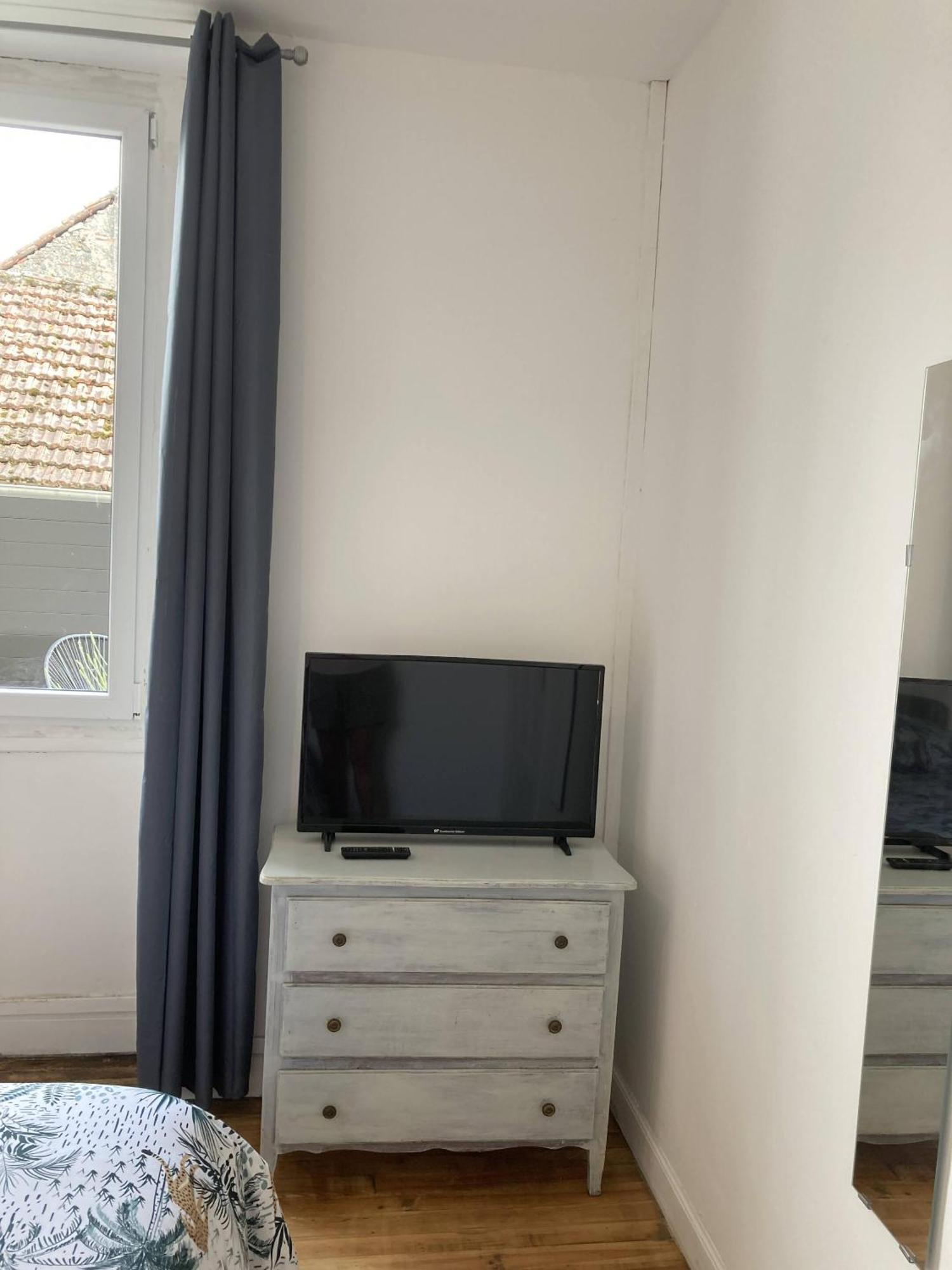 Location Appartement Des Pyrenees Borderes-sur-l'Echez Pokój zdjęcie