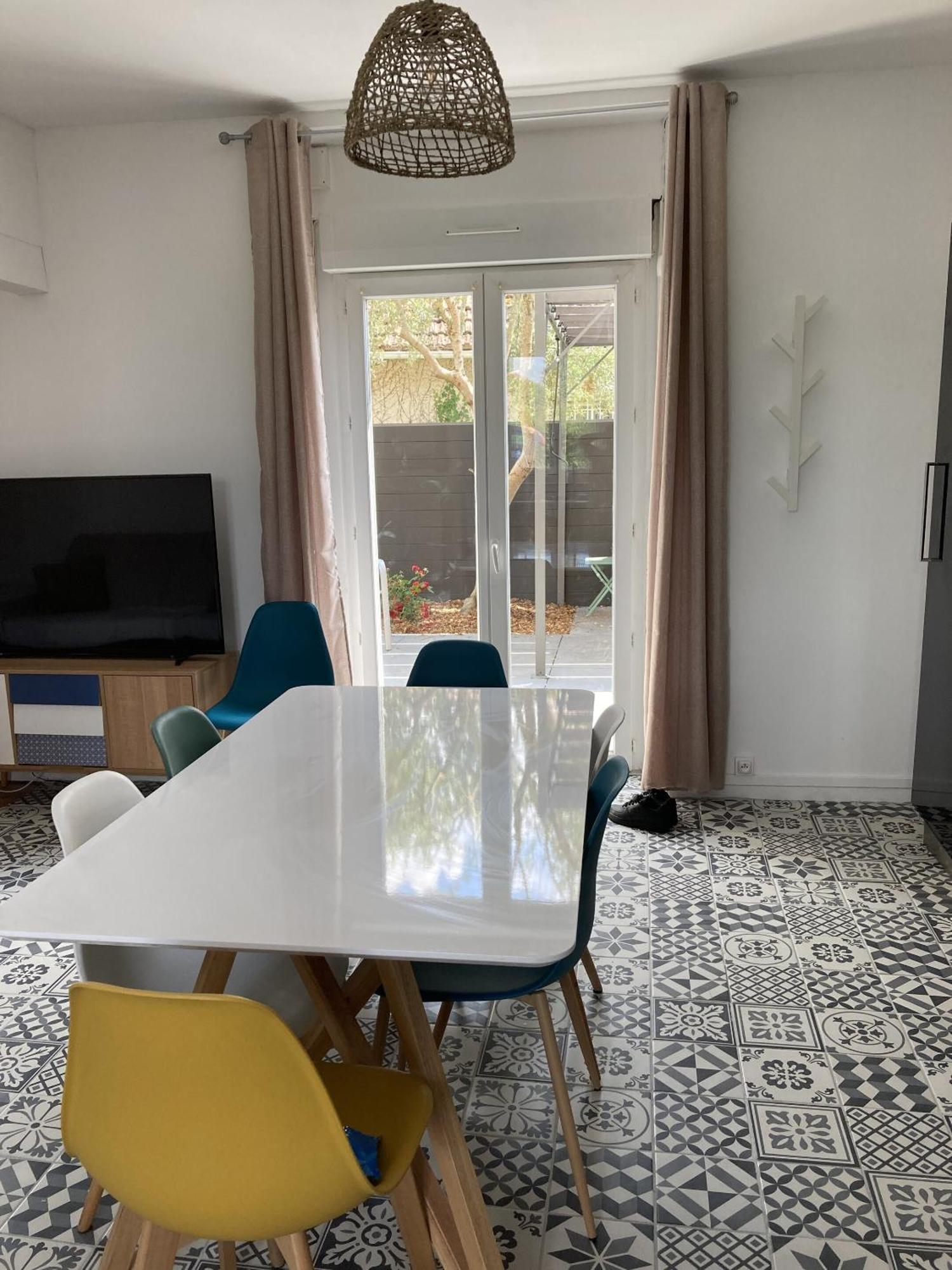 Location Appartement Des Pyrenees Borderes-sur-l'Echez Pokój zdjęcie